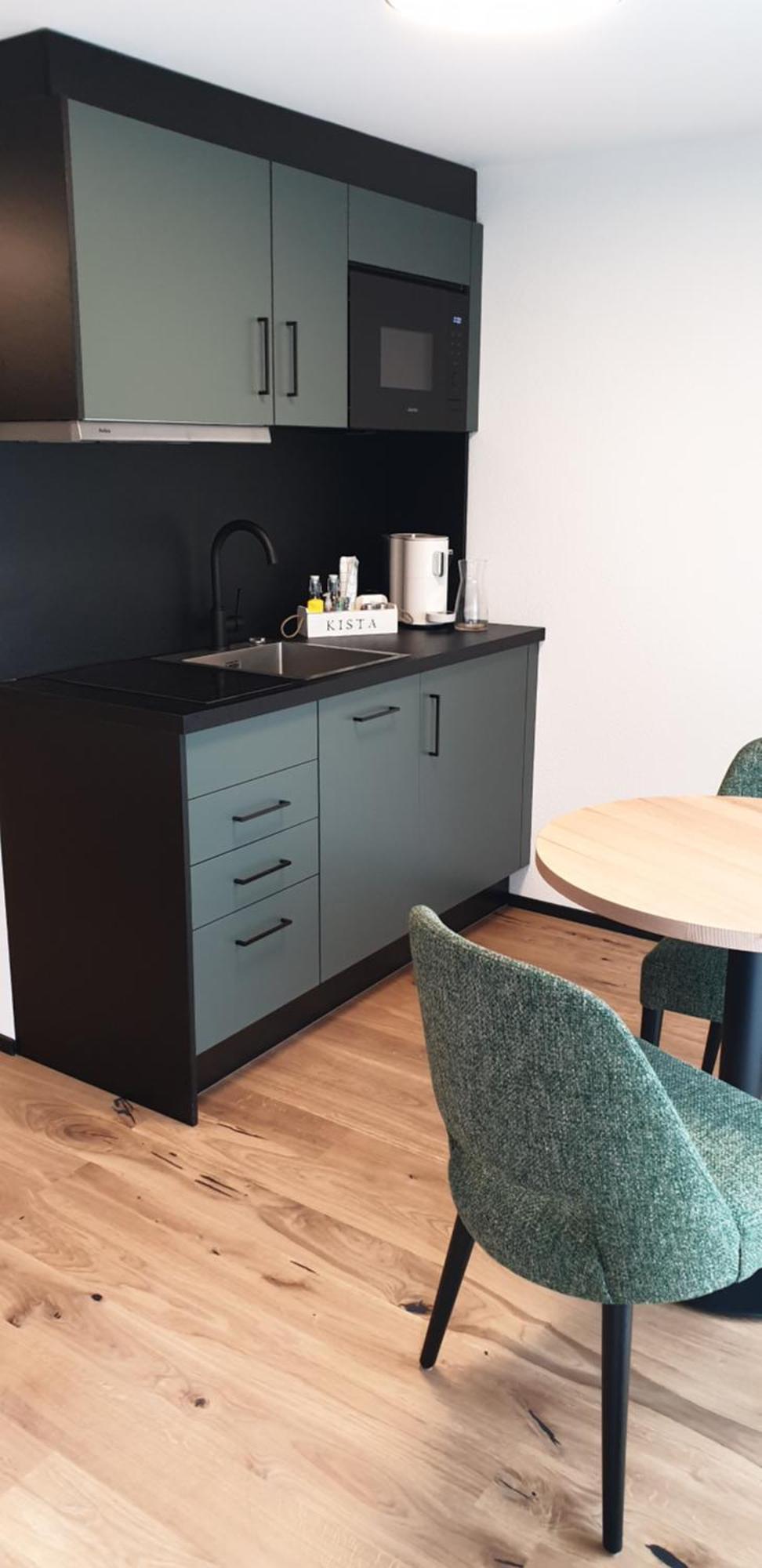 Appart Hotel Pitschonia Self Check-In Андеер Екстериор снимка