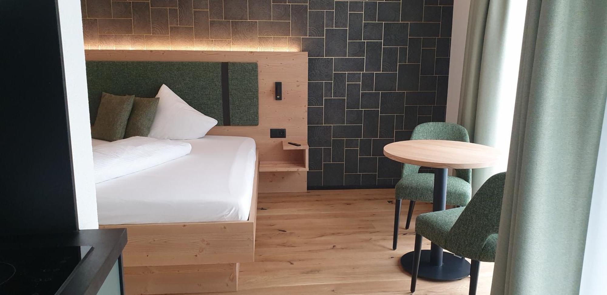Appart Hotel Pitschonia Self Check-In Андеер Екстериор снимка